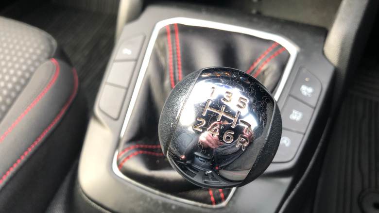 Ford Focus 1.0 EcoBoost Hybrid mHEV 125 ST-Line Edition 5dr Petrol Hatchback